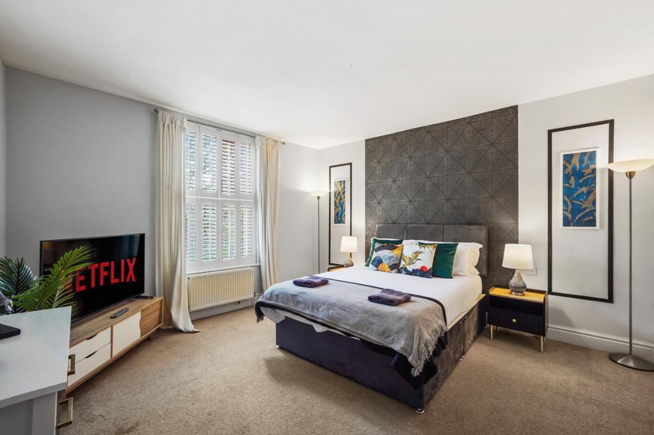 Pristine Stylish Townhouse On The Stray! - Sleeps 9 Villa Harrogate Exterior photo