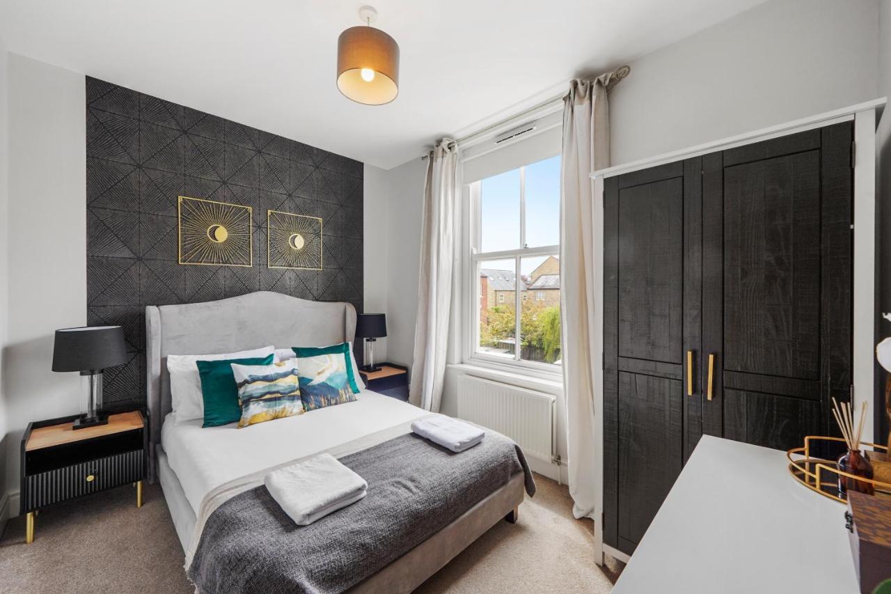 Pristine Stylish Townhouse On The Stray! - Sleeps 9 Villa Harrogate Exterior photo